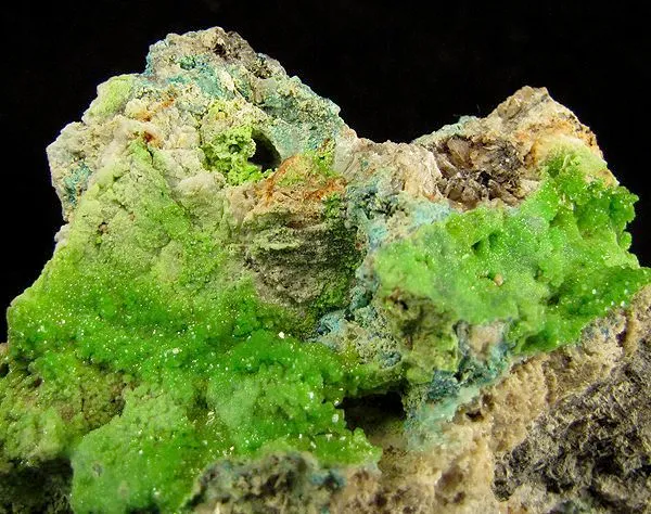 Pyromorphite, Cerussite, Caledonite - image 2