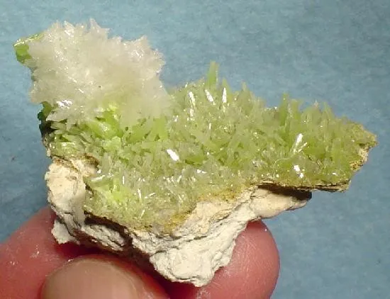 Pyromorphite, Cerussite image