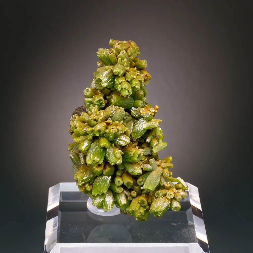 Pyromorphite from Daoping Mine, Gongcheng Co., Guilin, Guangxi, China image