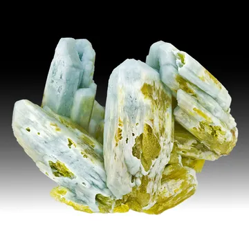 Pyromorphite from Laohuan Mine, Gongcheng Co., Guilin, Guangxi, China
