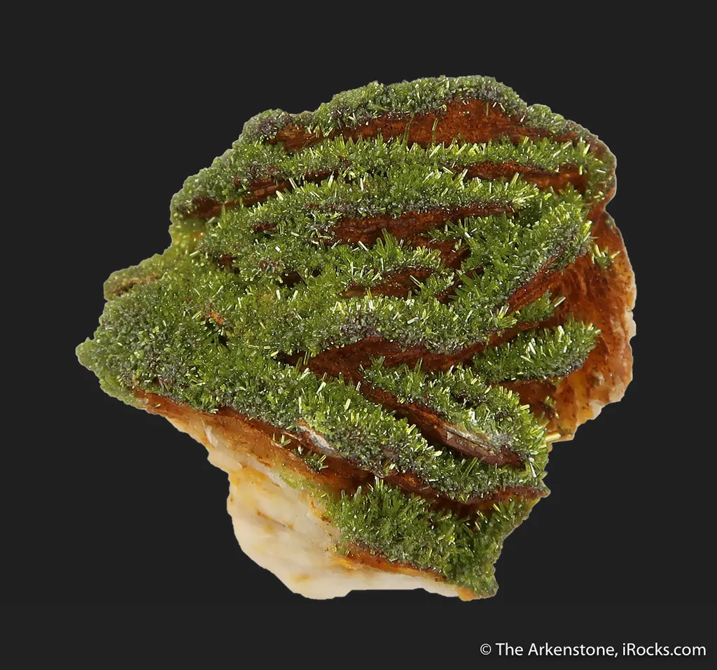Pyromorphite on Baryte - image 2