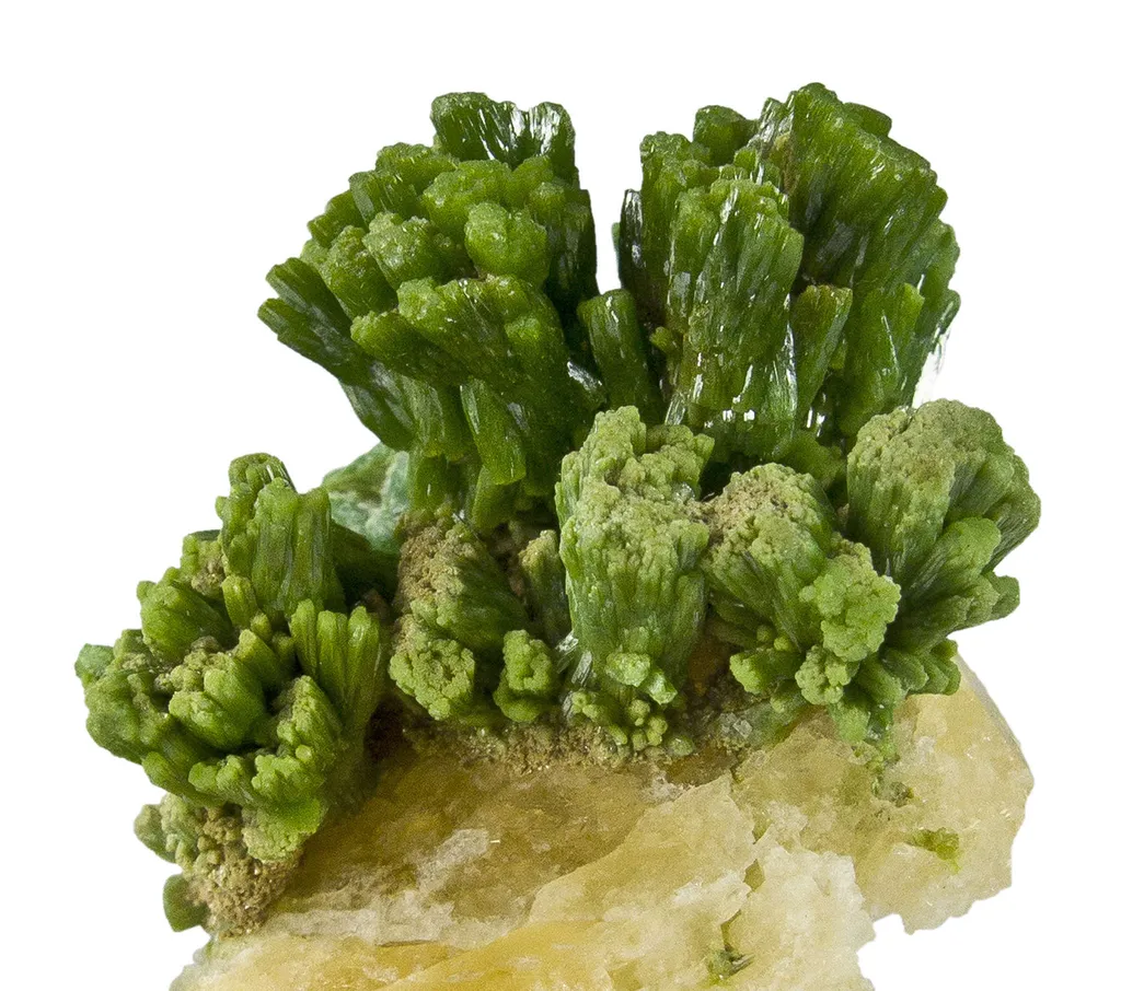 Pyromorphite on Baryte - image 5