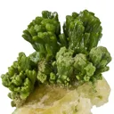 Pyromorphite on Baryte - image 5