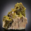 Pyromorphite on Baryte - image 1
