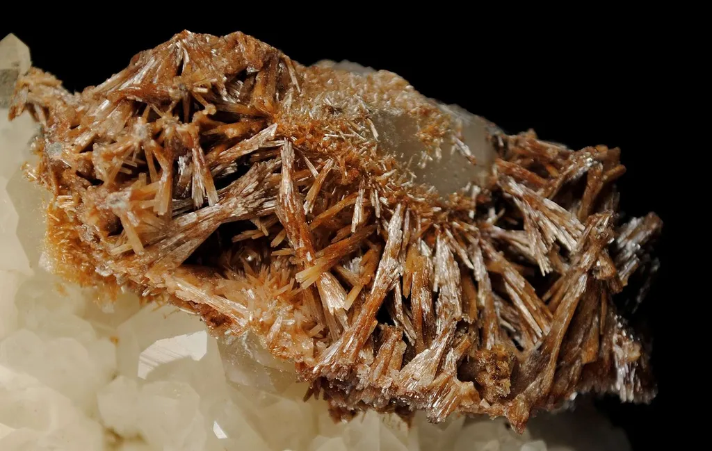 Pyromorphite on Quartz - image 4