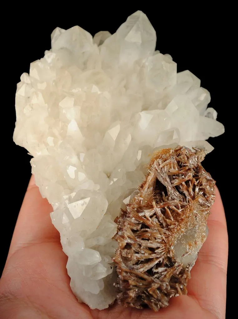 Pyromorphite on Quartz - image 2