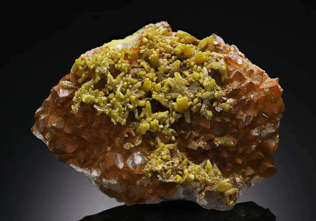 Pyromorphite on Quartz image