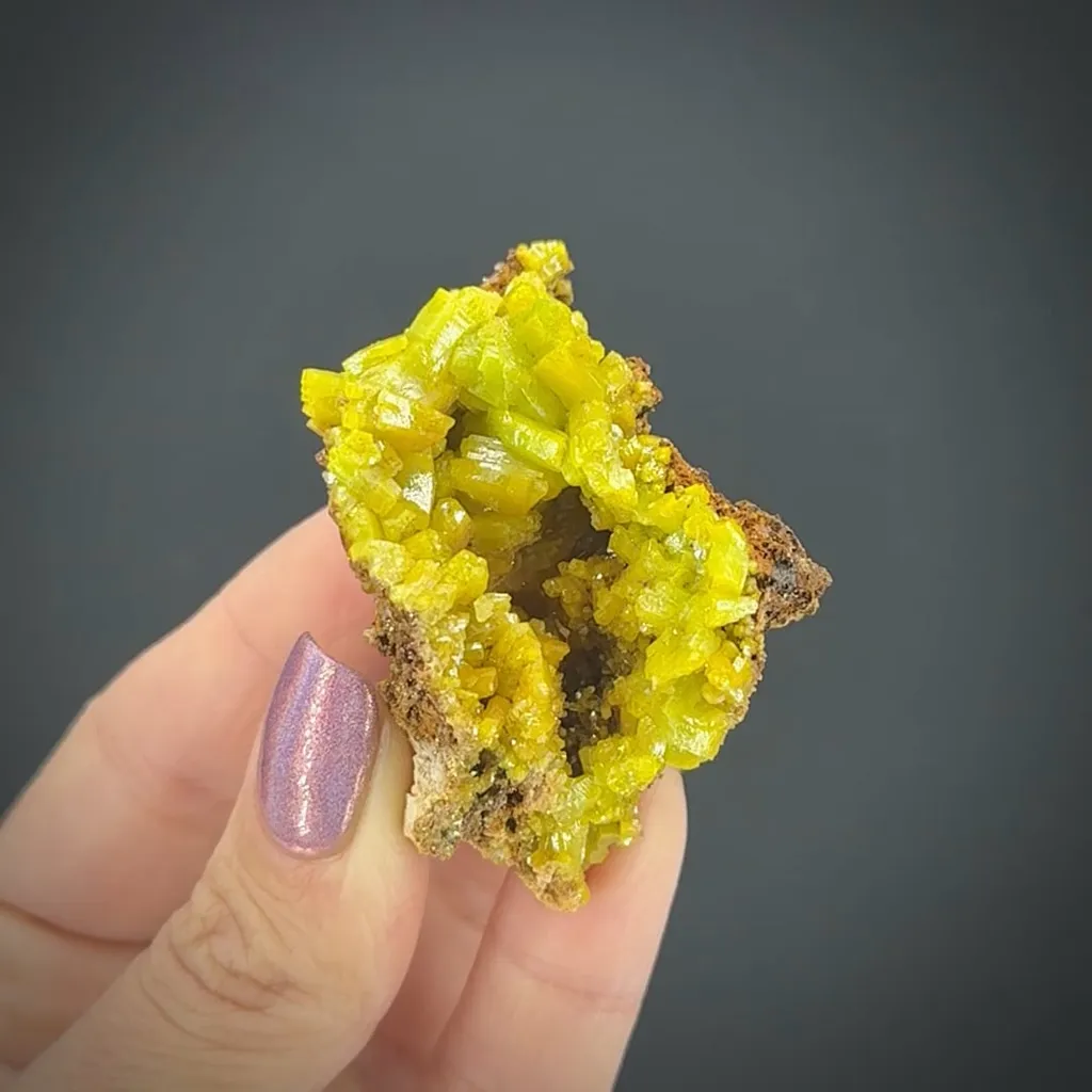 Pyromorphite "pocket" - image 2