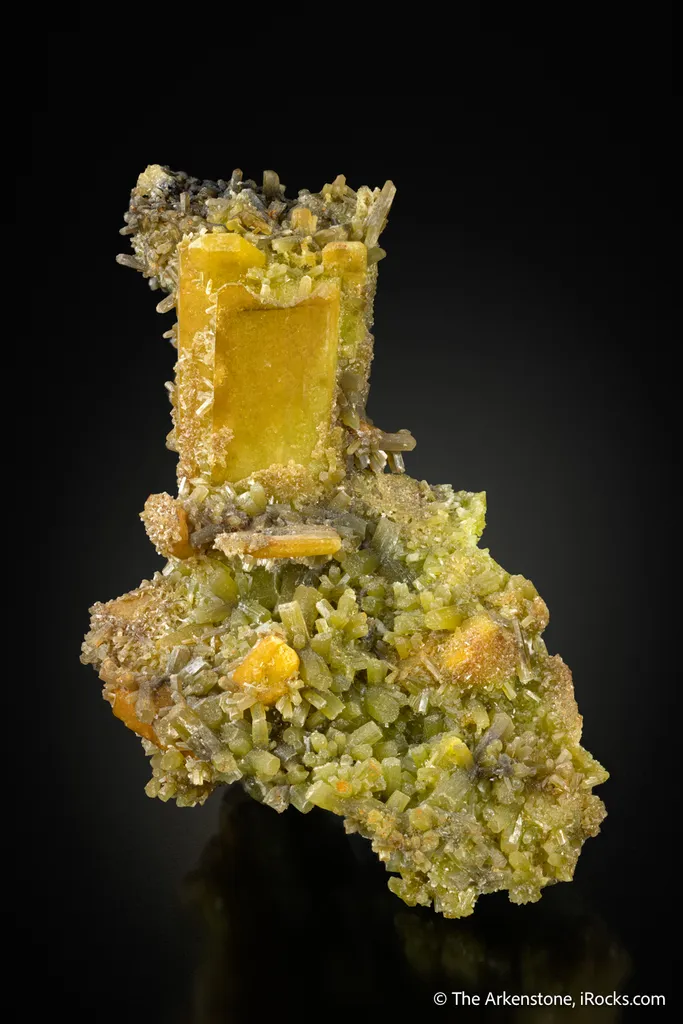 Pyromorphite ps. Cerussite image