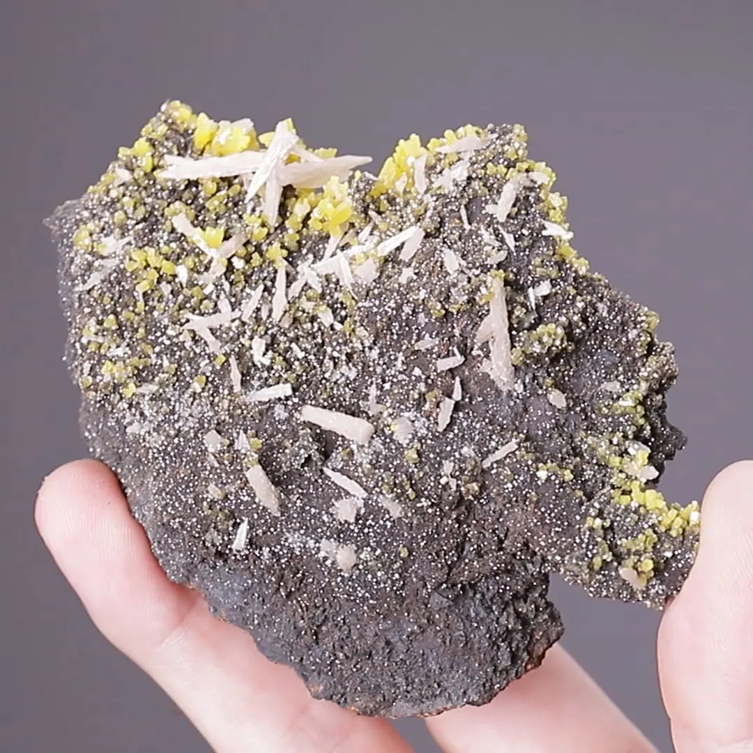 Pyromorphite with Cerussite - image 2