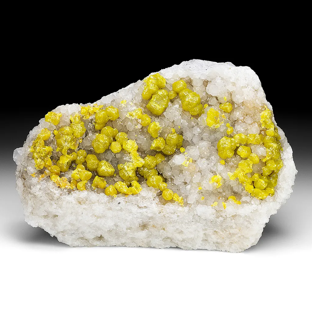 Pyromorphite with Quartz image