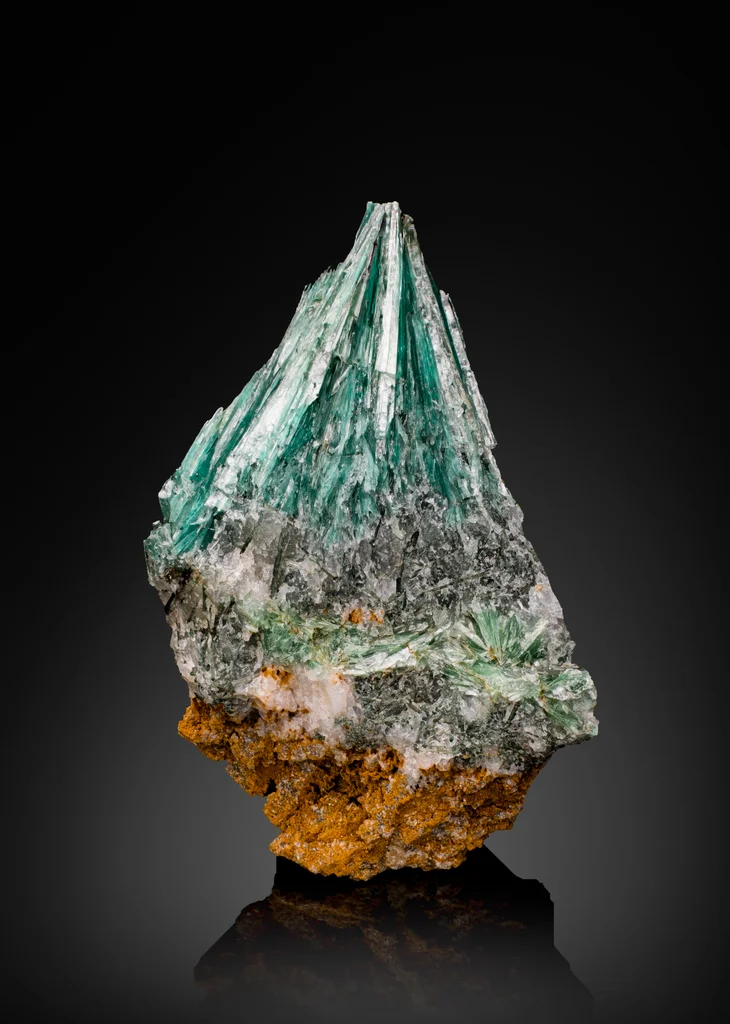 Pyrophyllite from Pyshminskoe deposit, Berezovskoe deposit, Beryozovskiy image