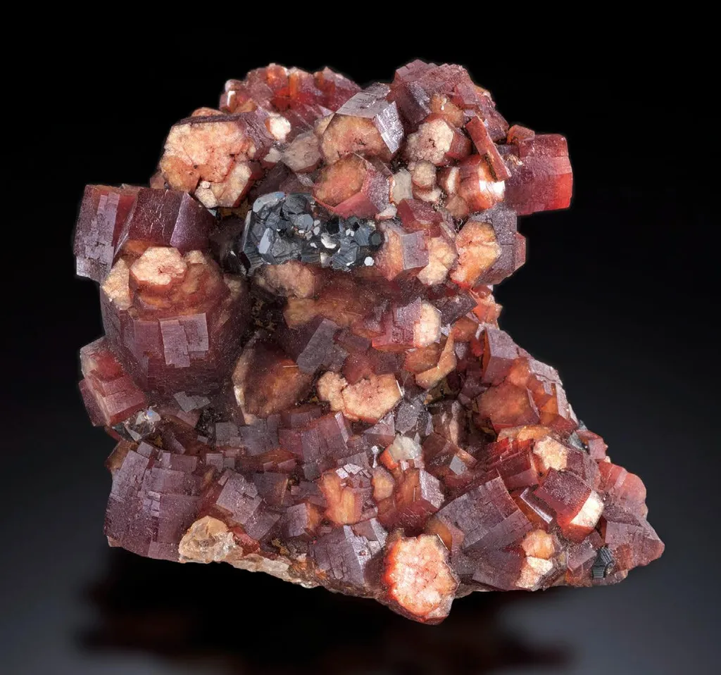 Pyrosmalite-(Mn), Sphalerite image