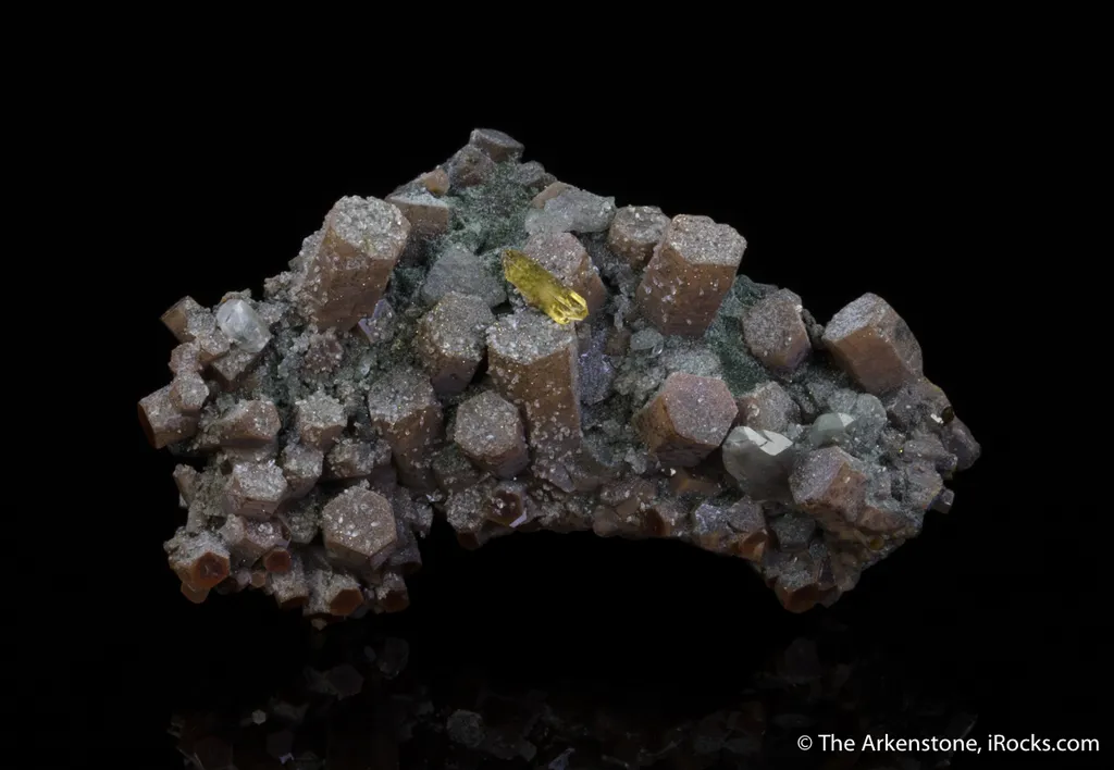 Pyrosmalite-(Mn) with Barite image