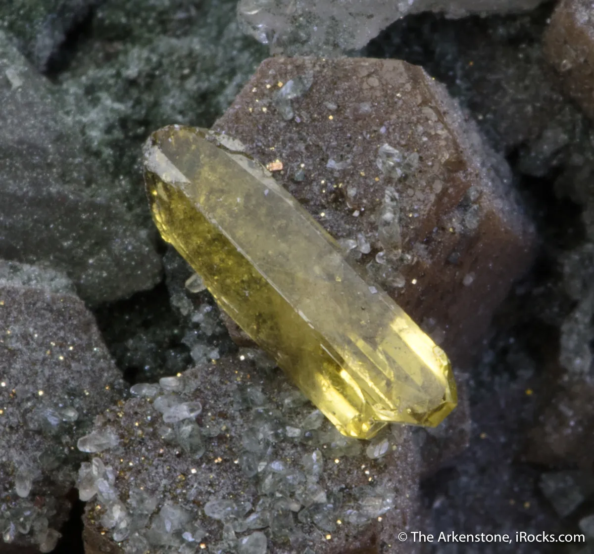 Pyrosmalite-(Mn) with Barite - image 2