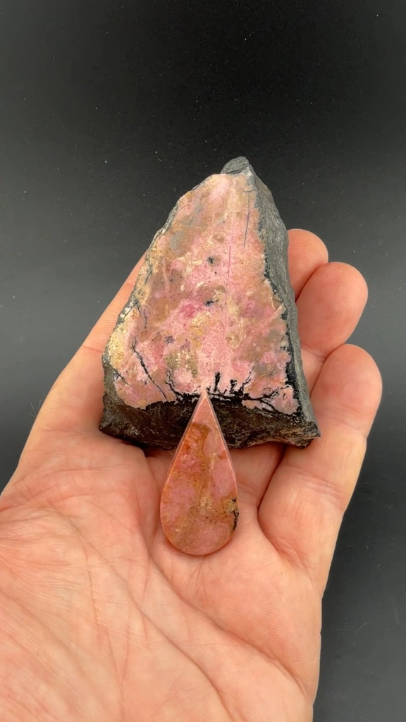 Pyroxmangite image