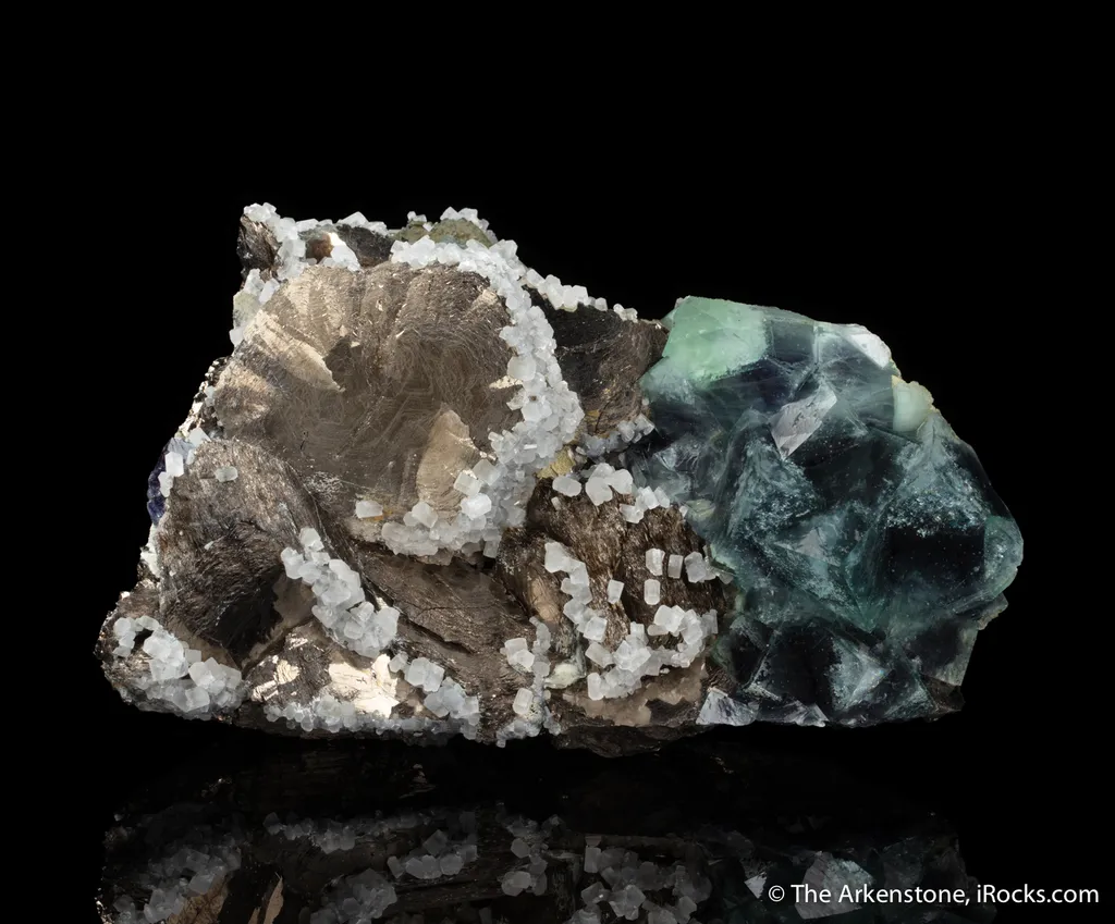 Pyrrhotite and Fluorite with Calcite image