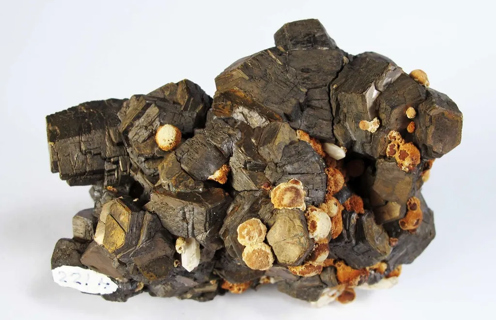 Pyrrhotite and Quartz - image 3