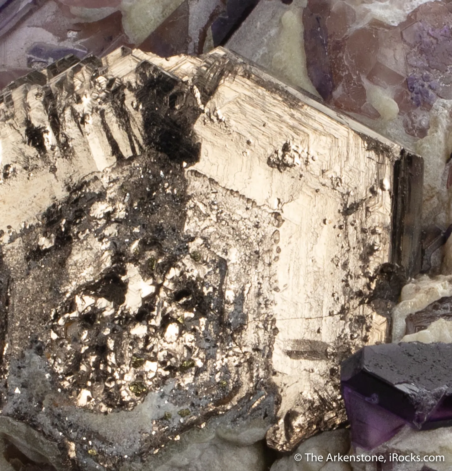 Pyrrhotite on Fluorite with Calcite - image 5