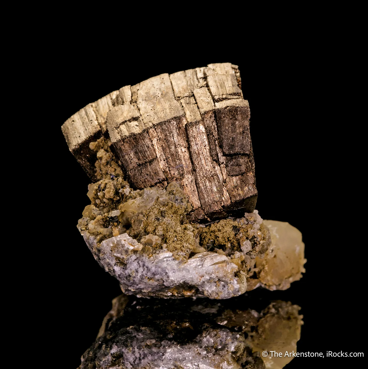 Pyrrhotite on Quartz - image 6