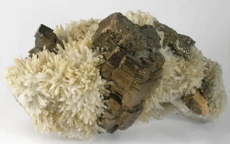 Pyrrhotite, Quartz image