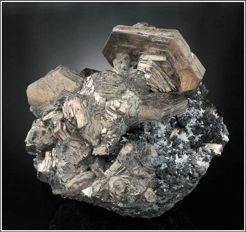 Pyrrhotite, Quartz, Sphalerite image