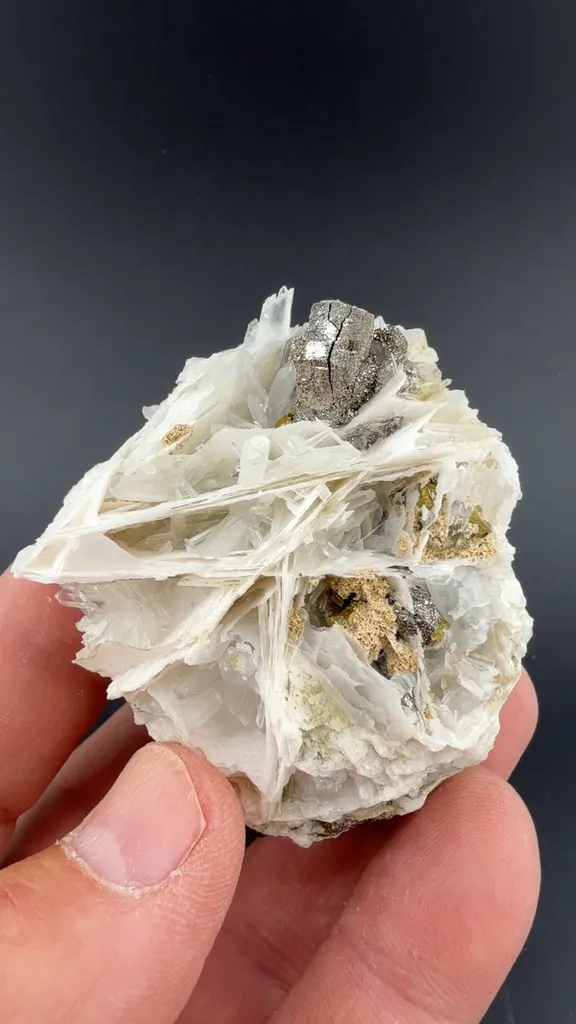Pyrrhotite with Calcite image