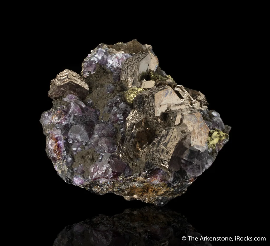 Pyrrhotite with Chalcopyrite and Fluorite - image 4