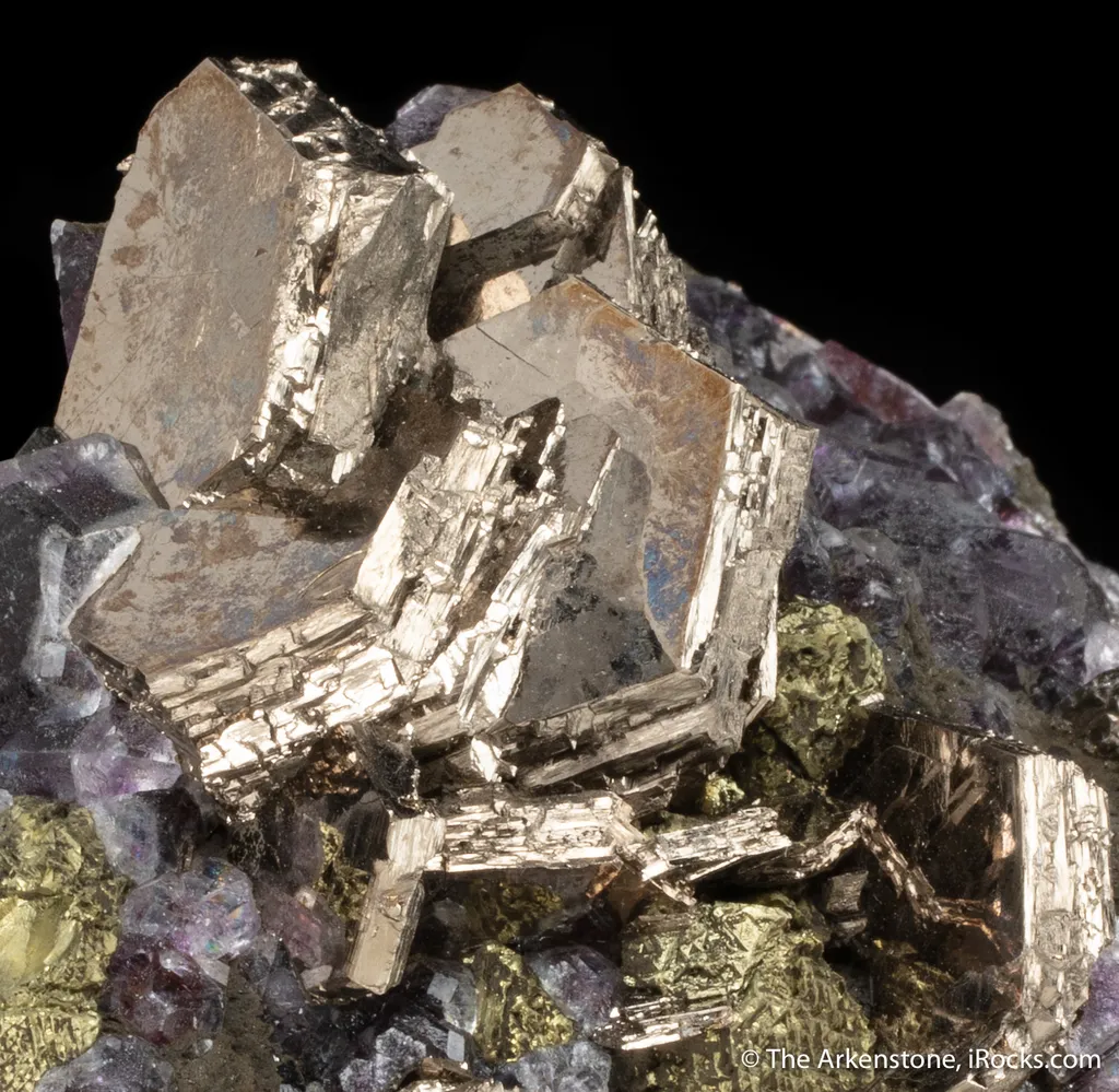 Pyrrhotite with Chalcopyrite and Fluorite - image 5