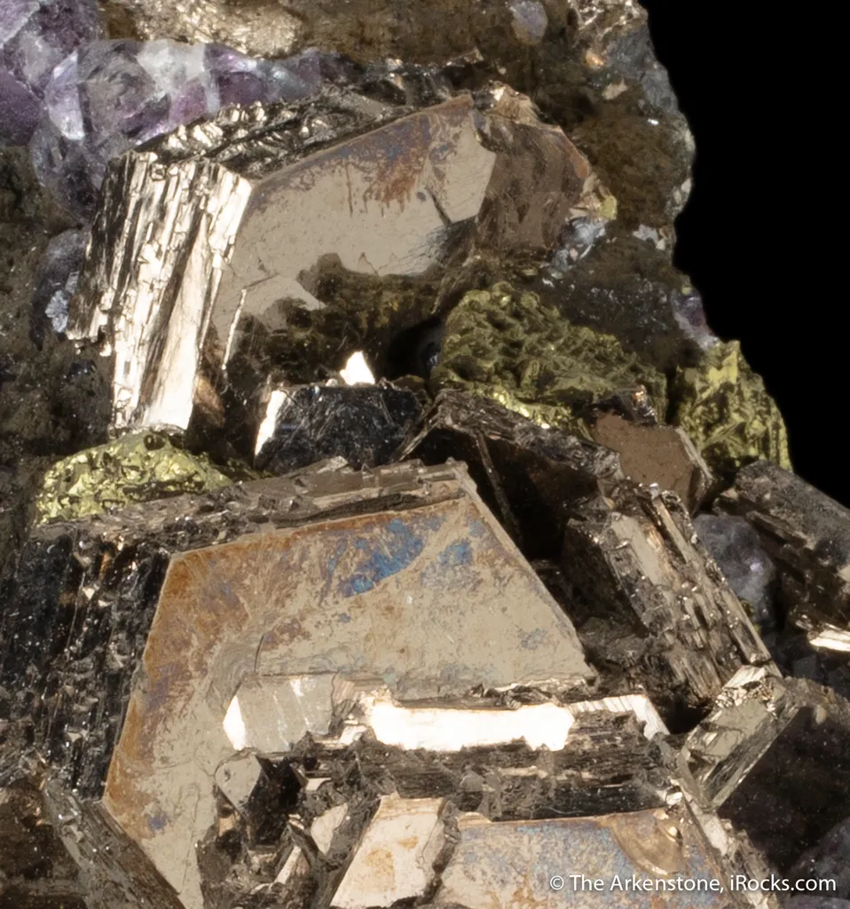 Pyrrhotite with Chalcopyrite and Fluorite - image 3