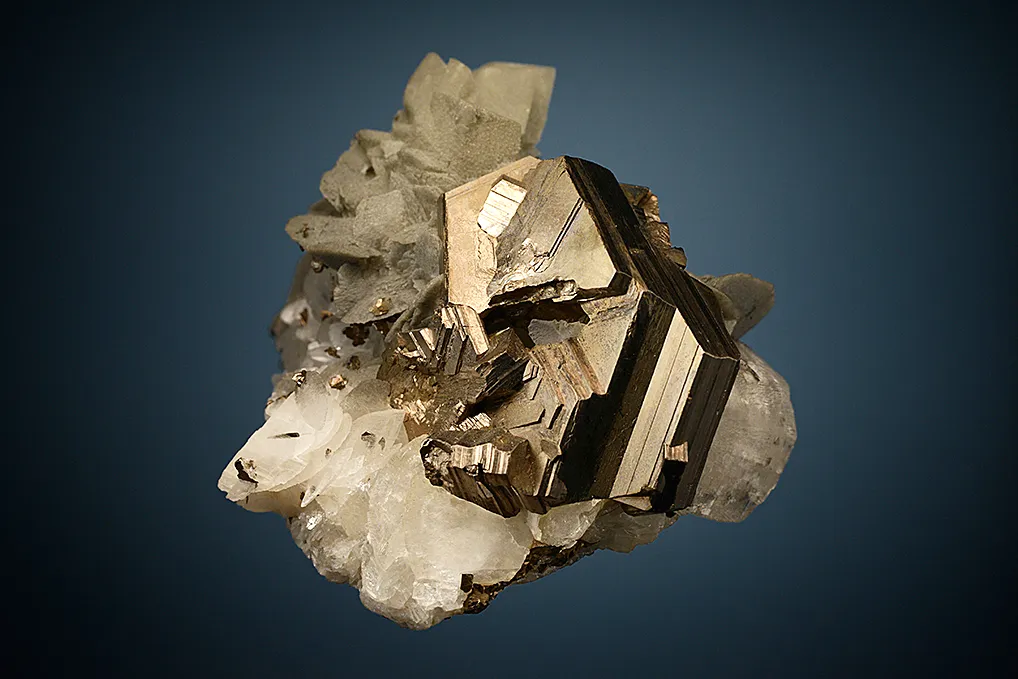 Pyrrhotite with Dolomite - image 4