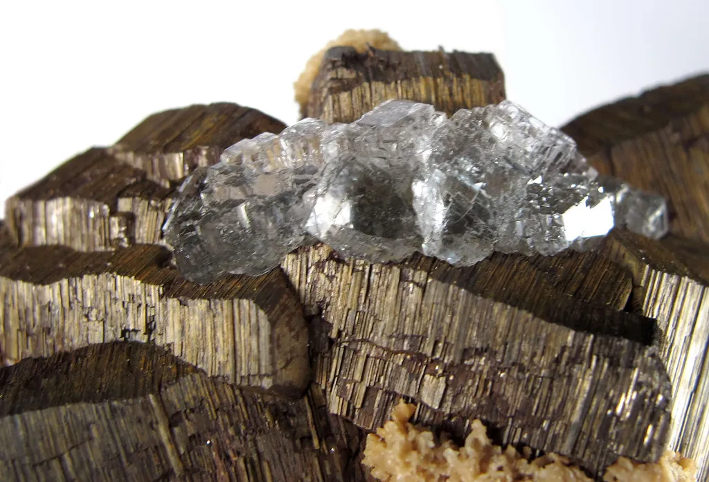 Pyrrhotite With Fluorite and Calcite - image 2