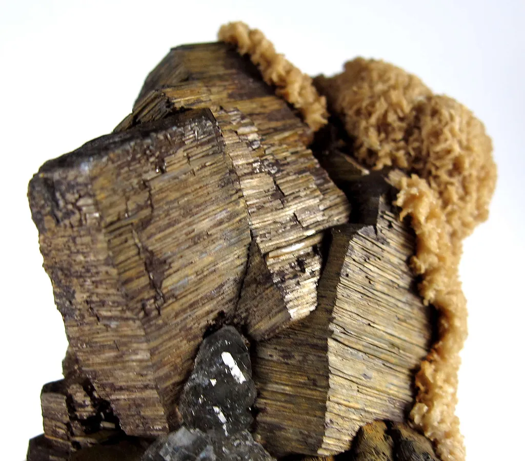 Pyrrhotite With Fluorite and Calcite - image 4