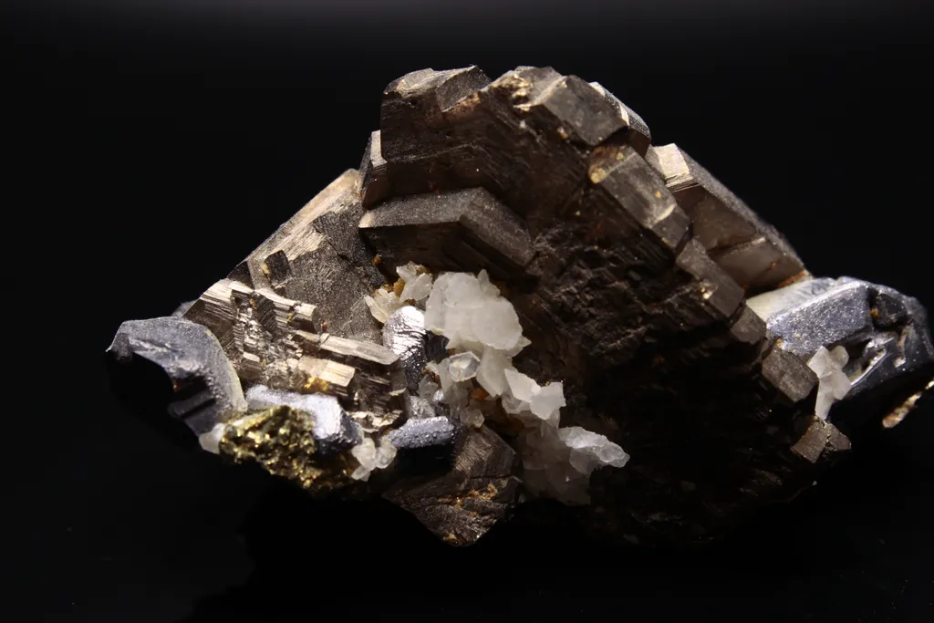 Pyrrhotite, with galena and chalcopyrite - image 2