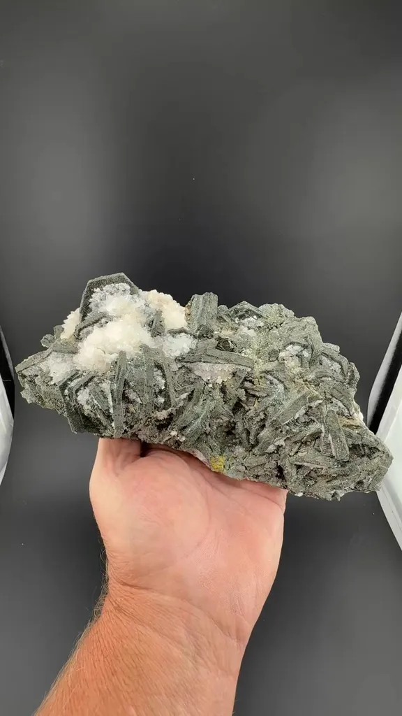 Pyrrhotite with Quartz image