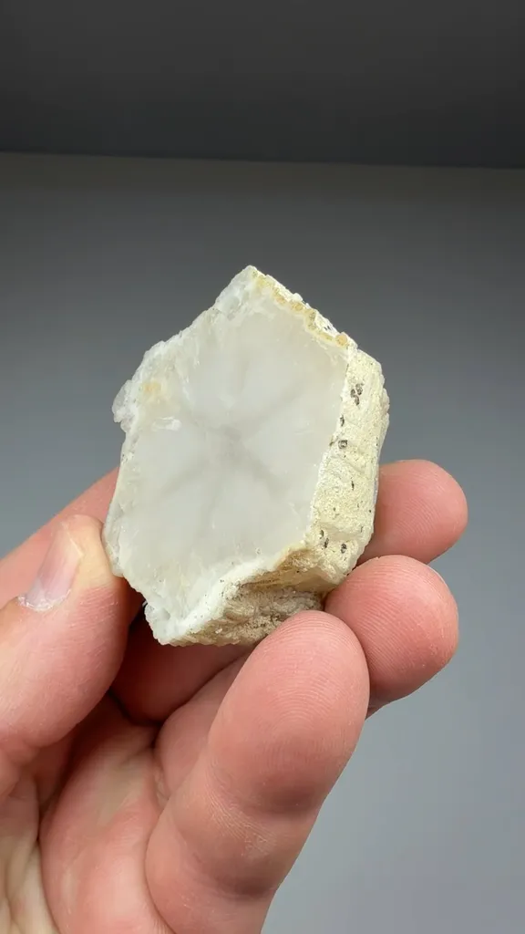 Quartz - image 2