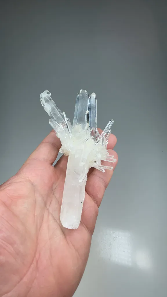 Quartz - image 2