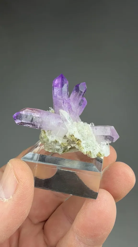Quartz - image 2