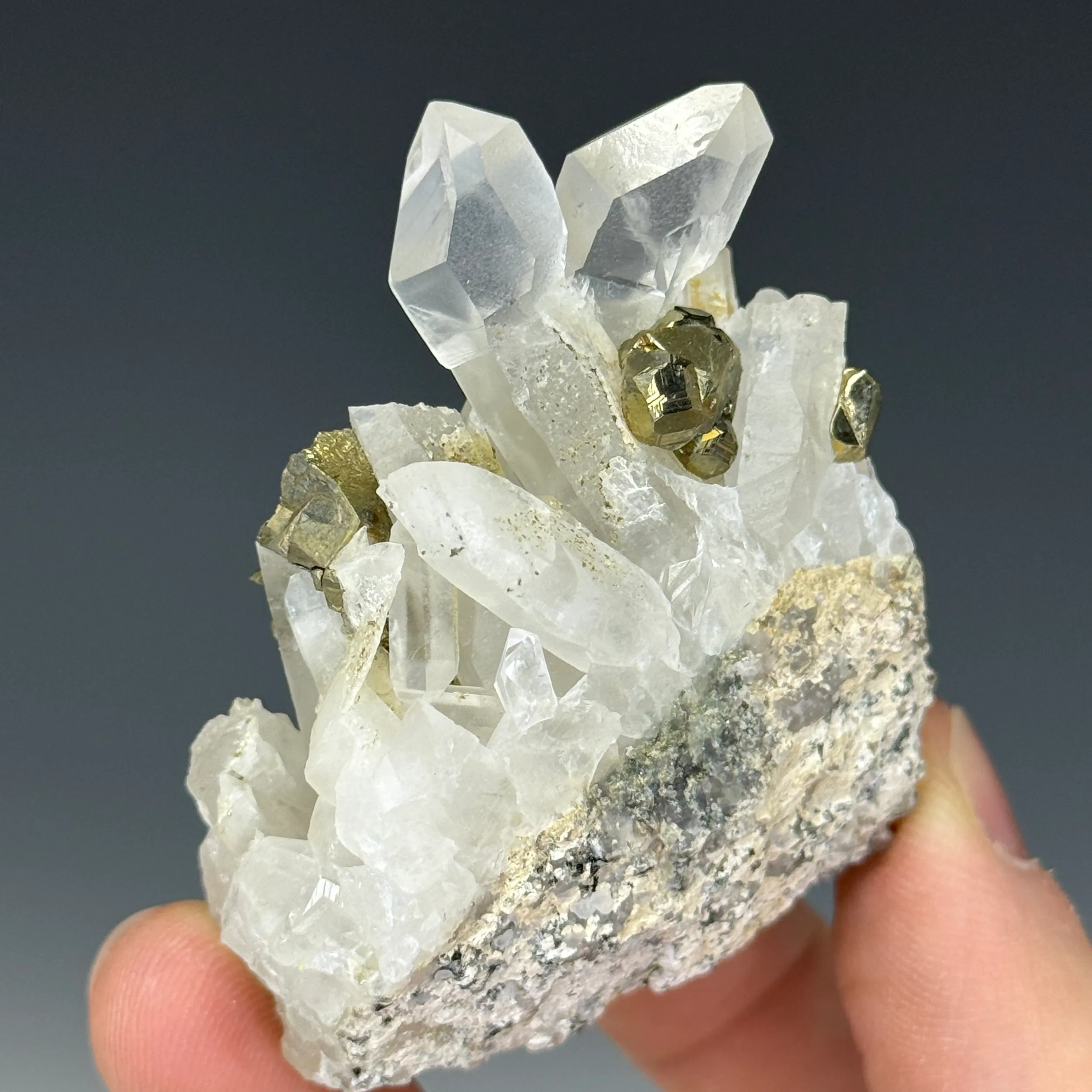 Quartz - image 2