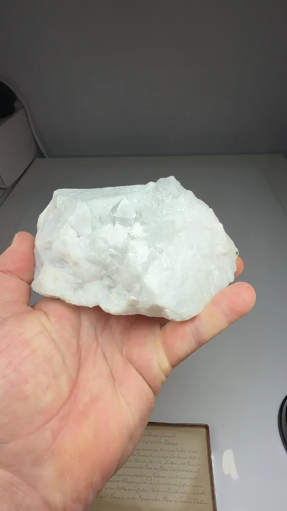 Quartz - image 2