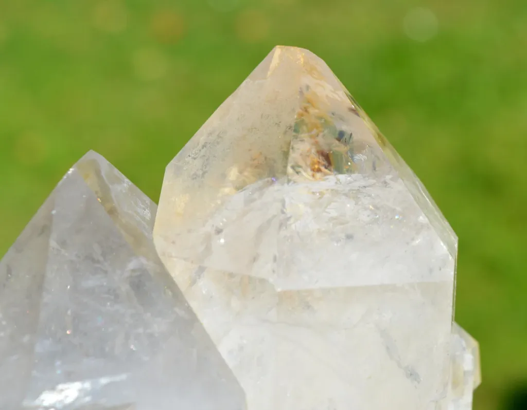 Quartz 1120 grams - Oumjrane mining area, Alnif Cercle, Drâa-Tafilalet Region, Morocco - image 5