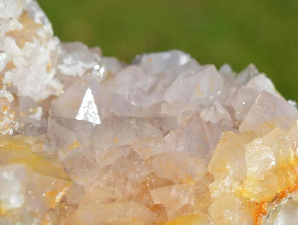 Quartz 1700 grams - L'Argentolle, Saint-Prix, Saint-Léger-sous-Beuvray, Saône-et-Loire, France - image 3