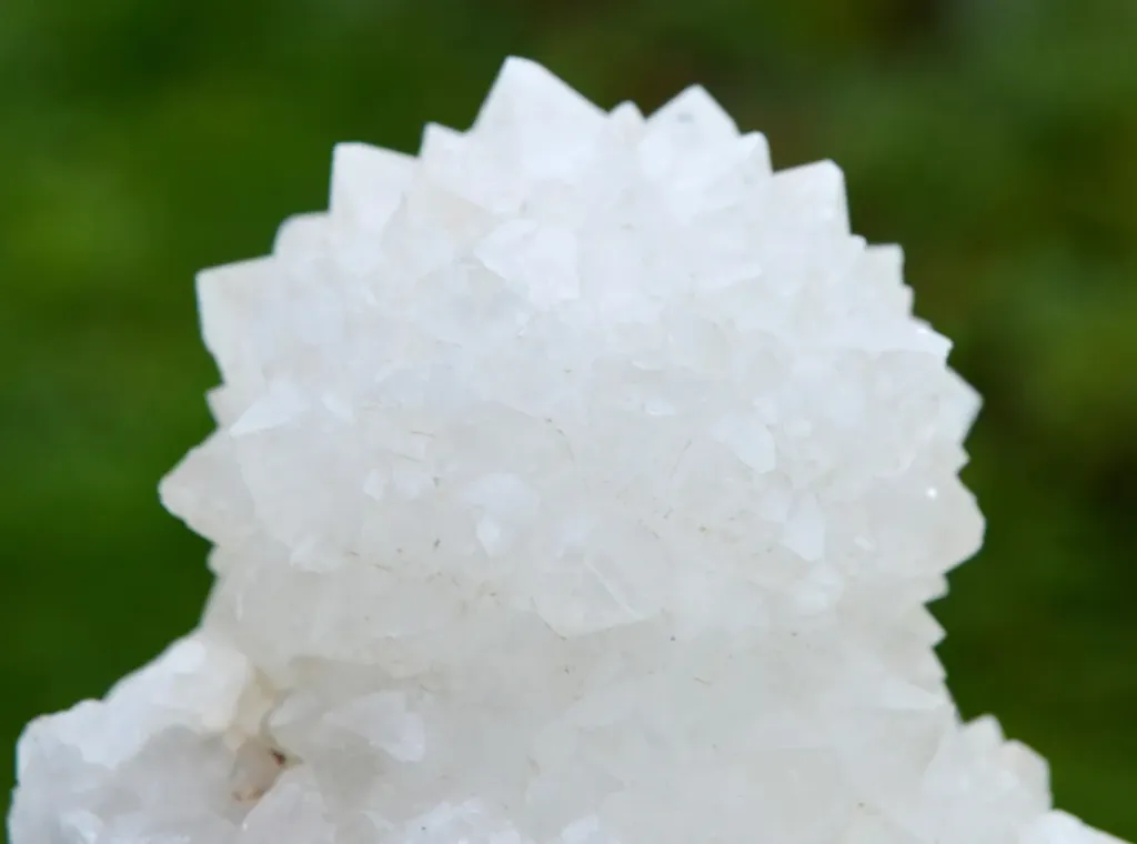 Quartz 1880 grams - Minas Gerais, Brazil - image 6