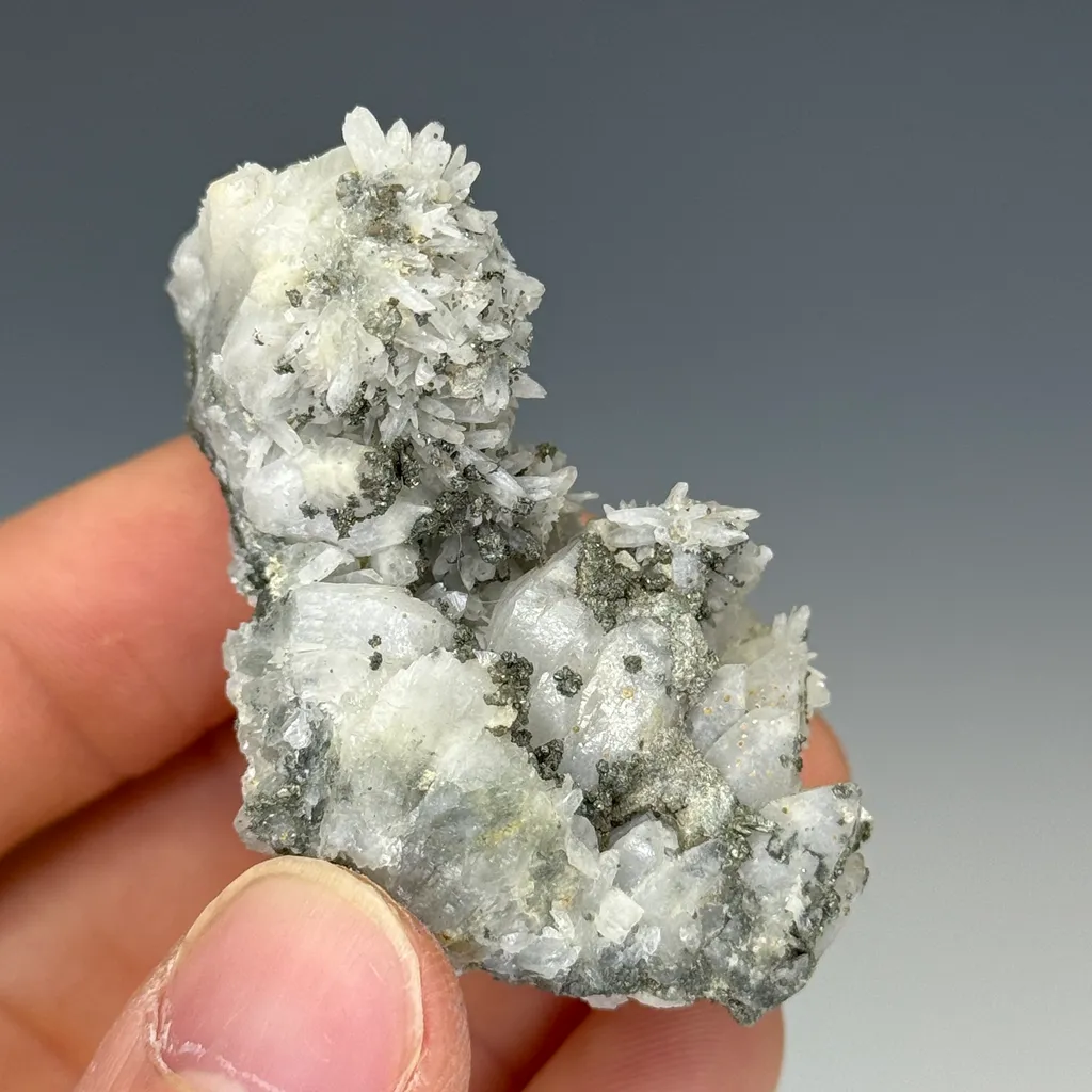 Quartz - image 2