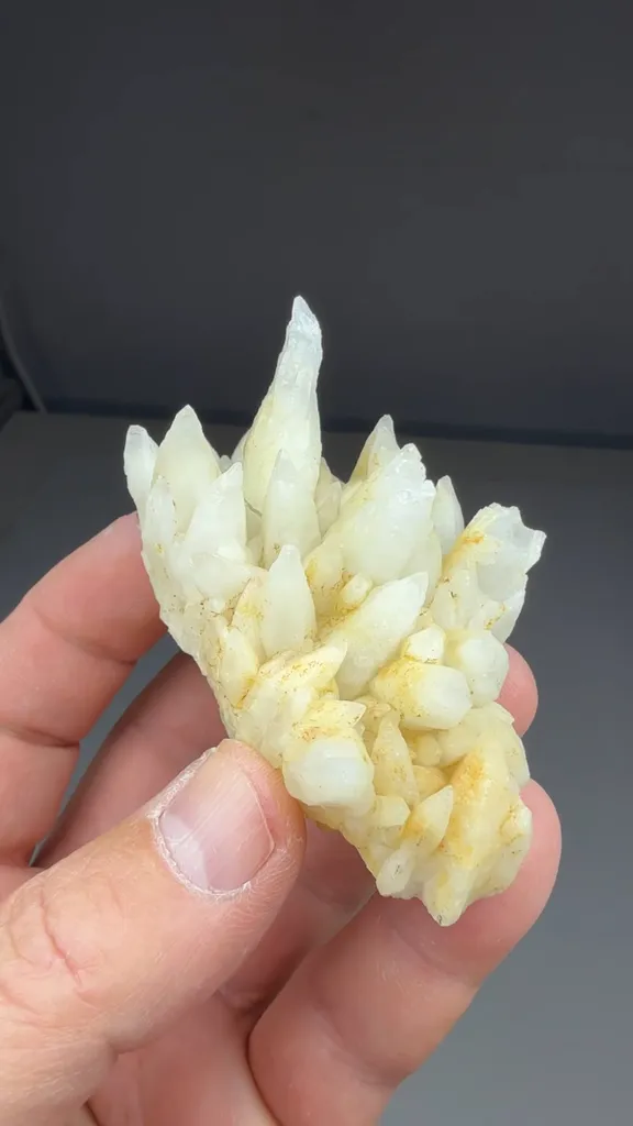 Quartz - image 2