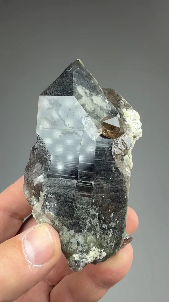 Quartz - image 2