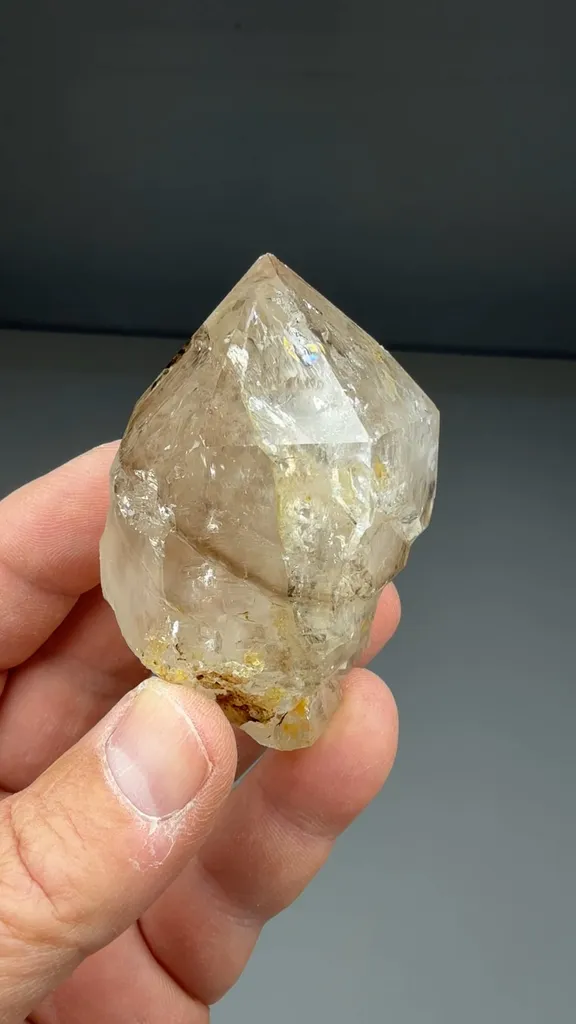 Quartz - image 2
