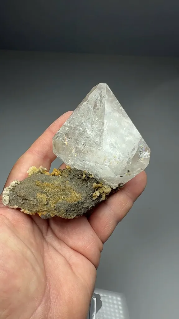Quartz - image 2