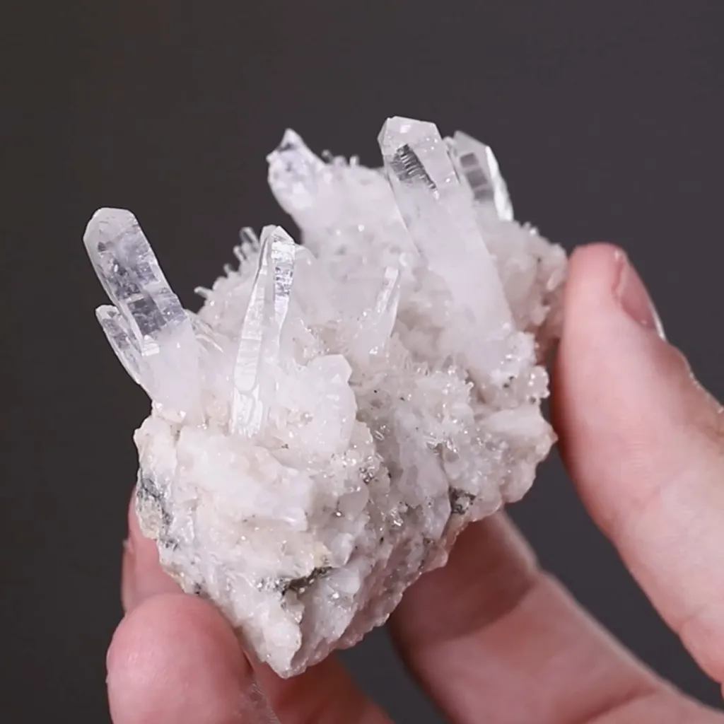 Quartz - image 2