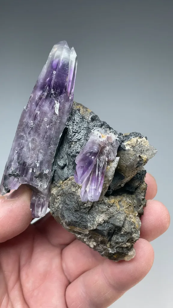 Quartz - image 2